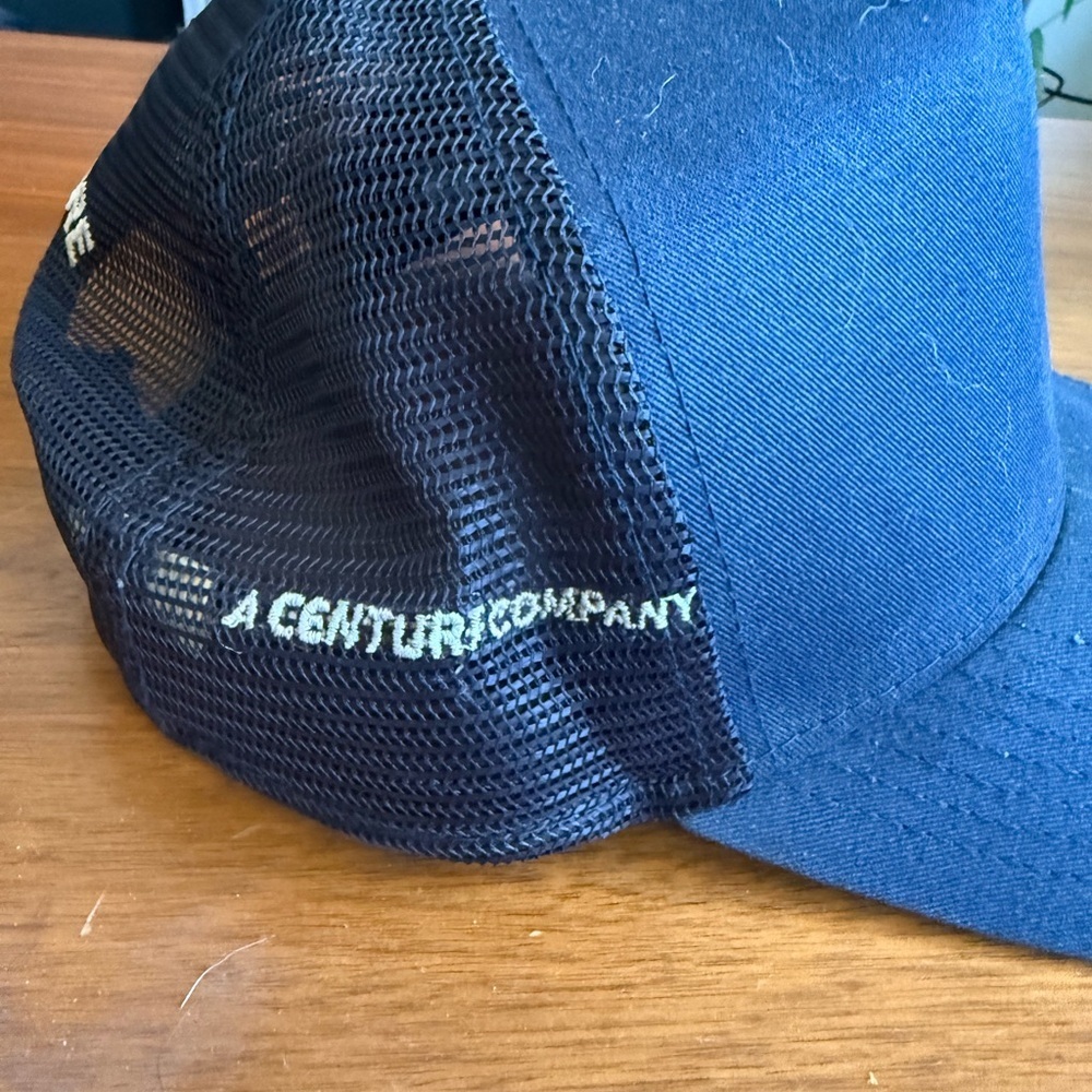 New Era Navy 9FORTY Cap with Logo and Flag - Picture 4 of 5